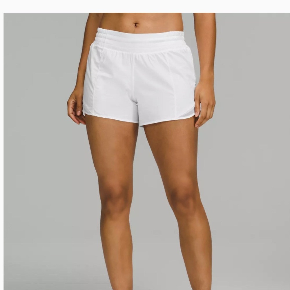 Lululemon 4” Hotty hot low rise shorts great condition white size 8